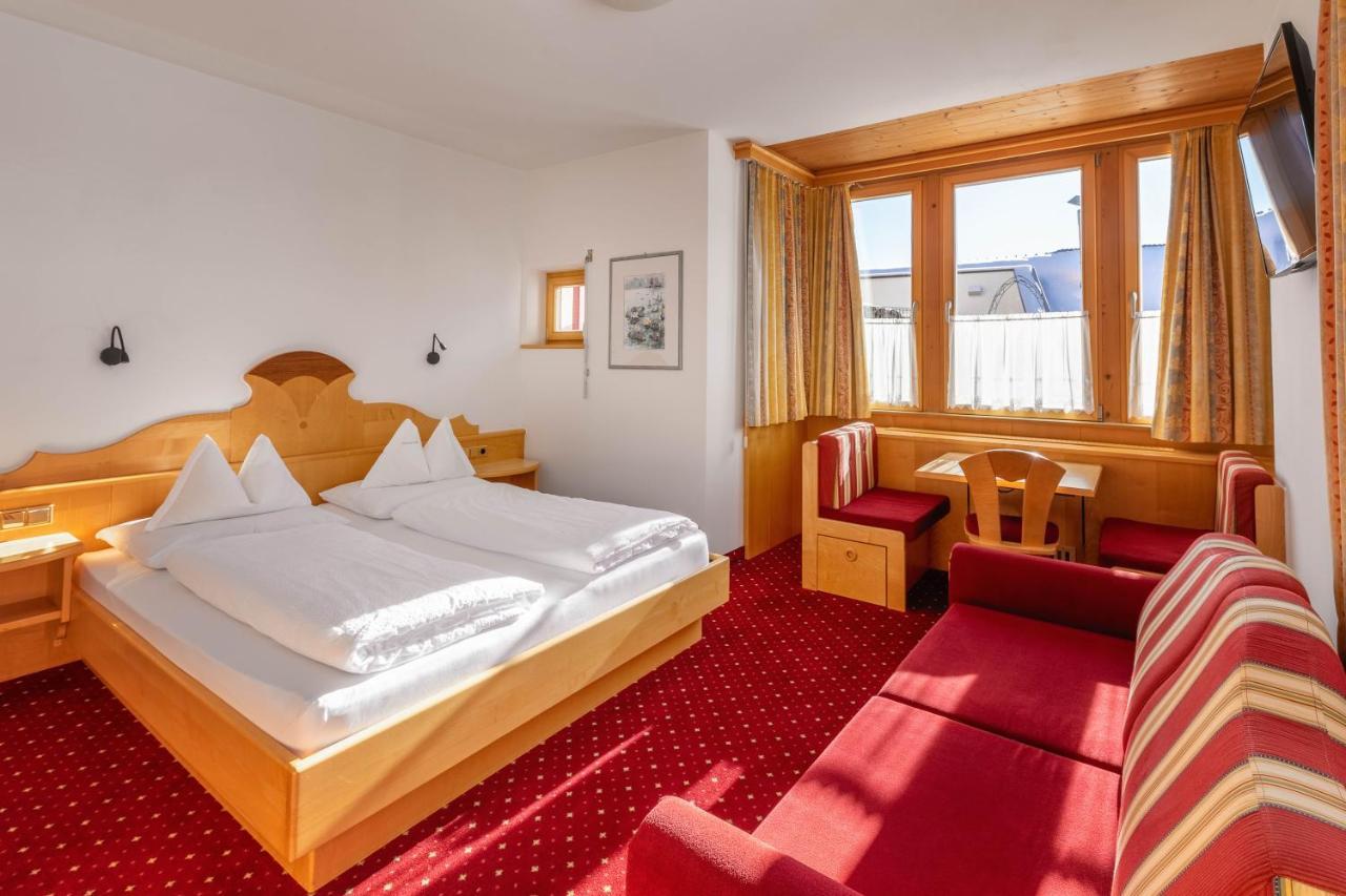 Hotel Schwarzer Adler Резия Экстерьер фото